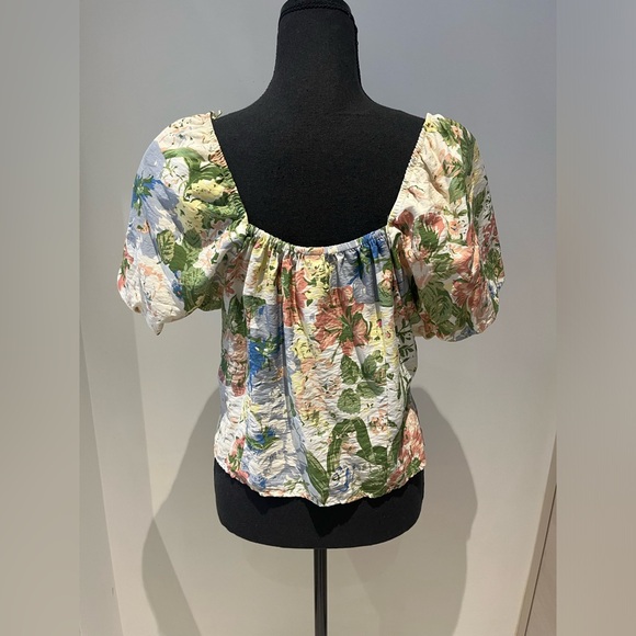 Size 6 Ruffled Sleeved Button Down Top - Picture 5 of 6